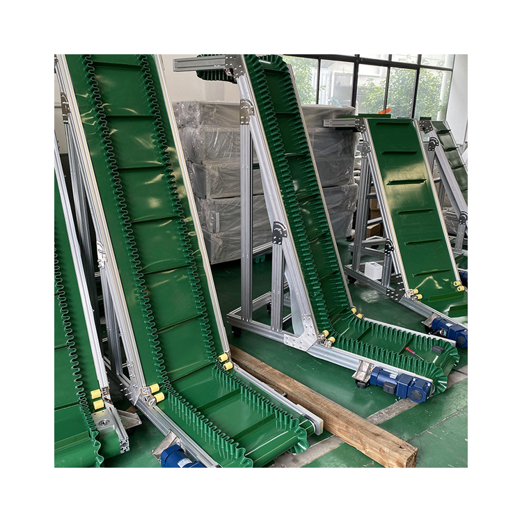 Direct From Factory Climbing Conveyor Belt Hoist Material Conveyor for Climbing Applications