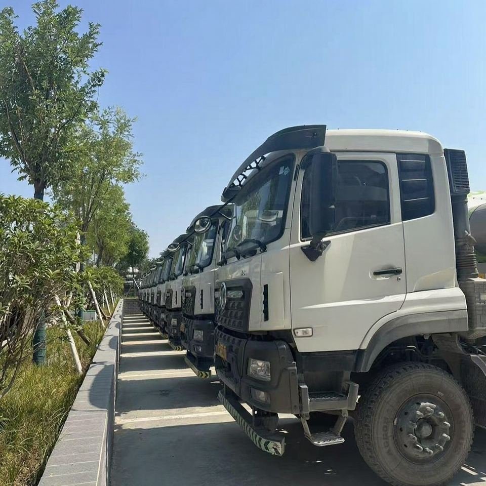 Direct from factory Zoomlion 12CBM Cement Mixer Truck for Large Capacity Construction Projects